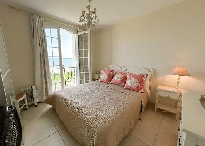 Spacieux Avec Balcon Et Acces A Port - Fr-1-868-12 Appartement Grimaud