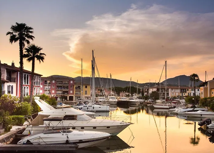 Appartement Spacieux Avec Balcon Et Acces A Port - Fr-1-868-12 Grimaud